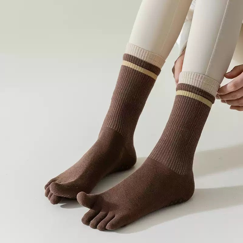 2025 Aesthetic Yoga / Pilates Grip Socks