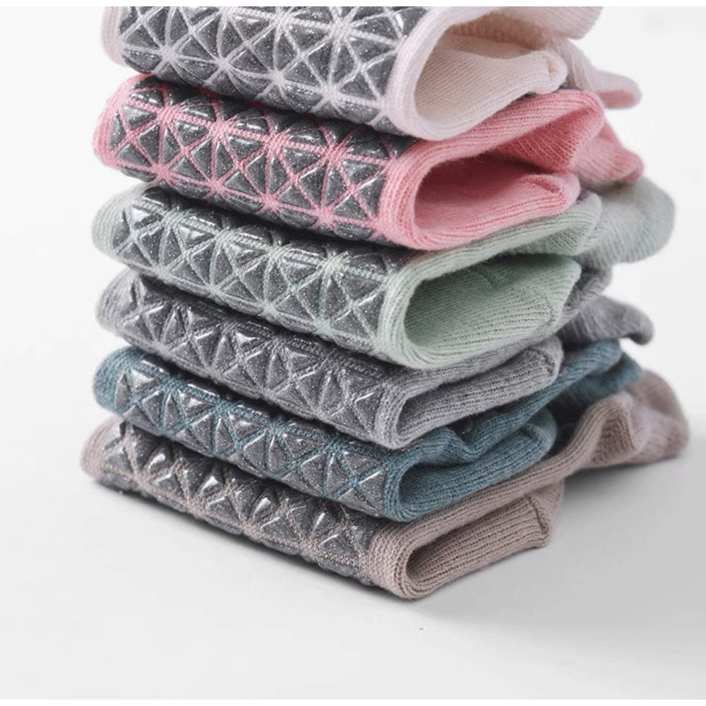 Yoga & Pilates Non-Slip Grip Socks